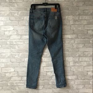 H&M & denim high rise ankle skinny jean